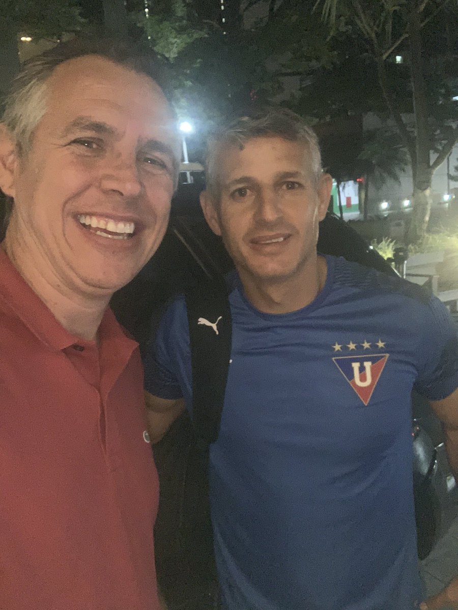 UnderPlus's tweet photo. Pela Copa Libertadores 2020 nossa equipe acompanhou a LDU em sua estada em terras paulistanas. ⚽️🇧🇷🇪🇨🏆
#teamunderplus # #underplusmanagement #copalibertadores #ldu https://t.co/j5zTCXhh5n