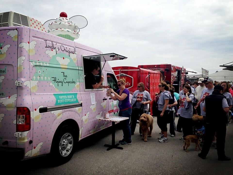Food truck season is starting up! We had our first event already last week &amp; we're looking forward to the ones we already have lined up for 2020. Want to have Petunia or Penelope come out to your event or office? Check out our website &amp; email theflyingcupcakemobile@gmail.com!