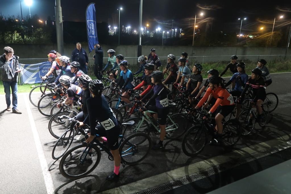 LeeValleyVP's tweet photo. Guess what? Due to popular demand, we're collaborating with @velociposse to bring back our Women's Race Training sessions. Our first session is on the 20 March. Book here: https://t.co/aa99x9P2mI

#leevalleyvelopark #velopark #velociposse #womencycling #womenroadbike https://t.co/w0mdw2Aywh