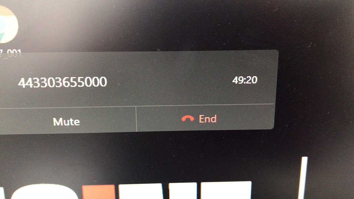 Alexand23448659's tweet photo. @easyJet currently been on hold for 48 mins.  Had 3 emails ignored. Any suggestions on how I contact a person?? https://t.co/jm8WImJAo1