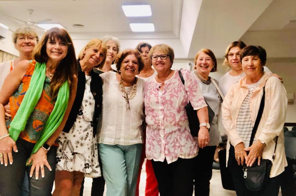 marcepastore's tweet photo. Nos invitaron a compartir el documental #ArenasdeSilencio presentado por el Instituto de las Niñas, Niños y Adolescentes del Colegio de Abogadxs de La Plata, la Comisión de Género , Diversidad y la Comisión de Cultura. Muy real y fuerte. https://t.co/zABXxx4fYj
