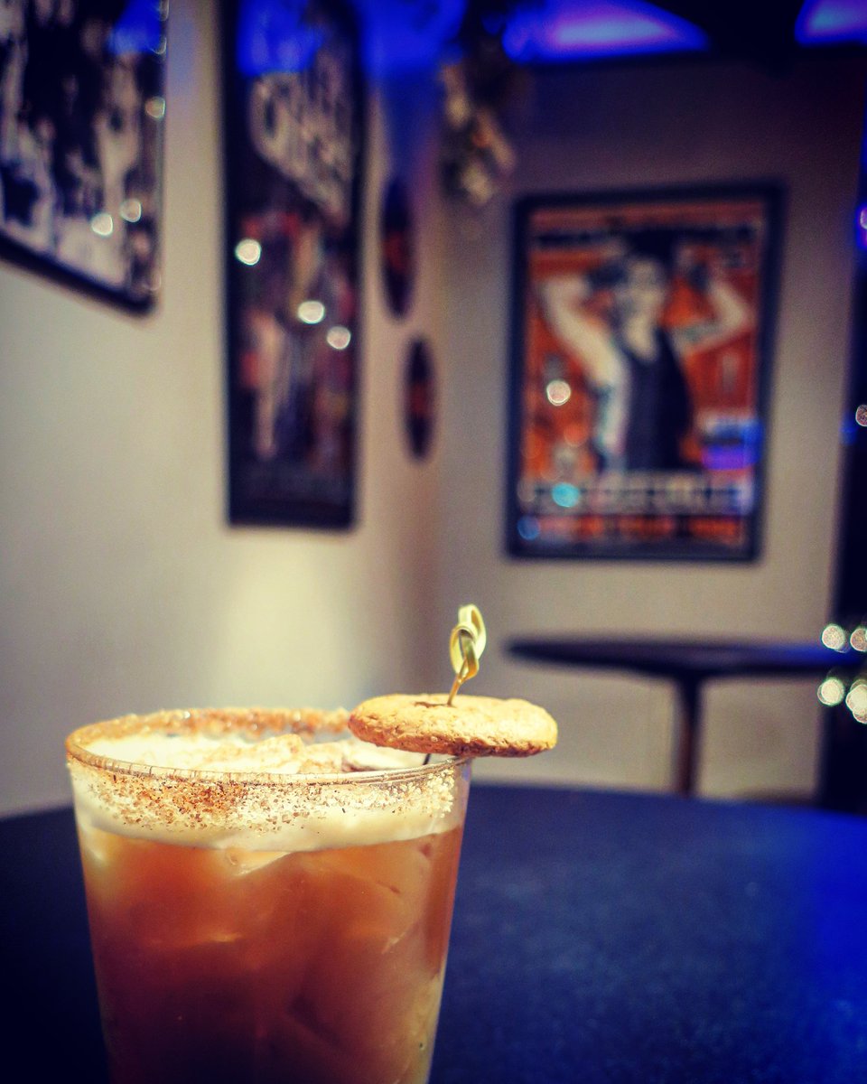 What. A. Week! Let's have some drinks tonight. Don't forget! On Fri (after 6p) + Sat (after 7p) you can jump on our waitlist from mixtapepgh.com before you arrive! If you're worried we might be full, it's a great way to save some time 🍷✔