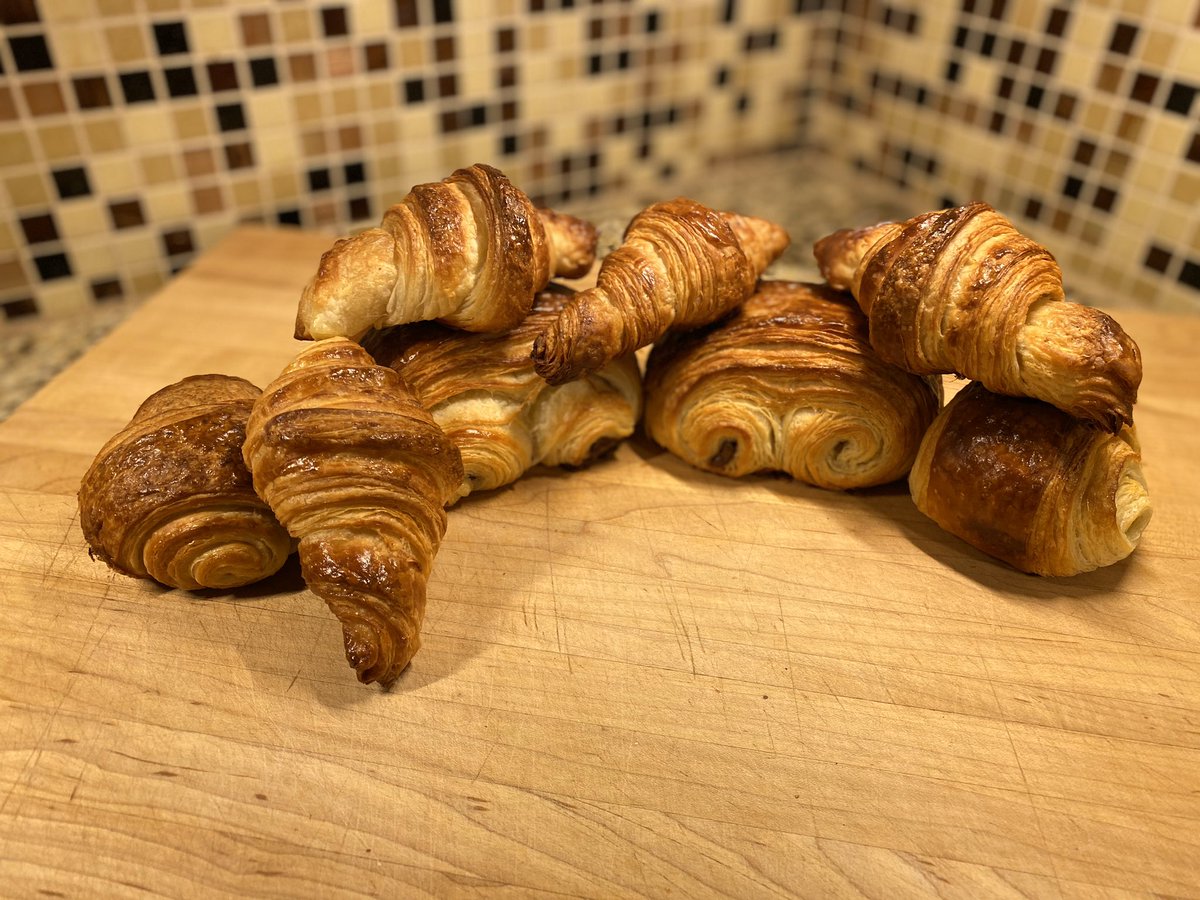 kzmarathon's tweet photo. In preparation to open a new French bakery in town, practicing my craft. Croissant au beurre and pain au chocolate! https://t.co/5hfyGcTLop