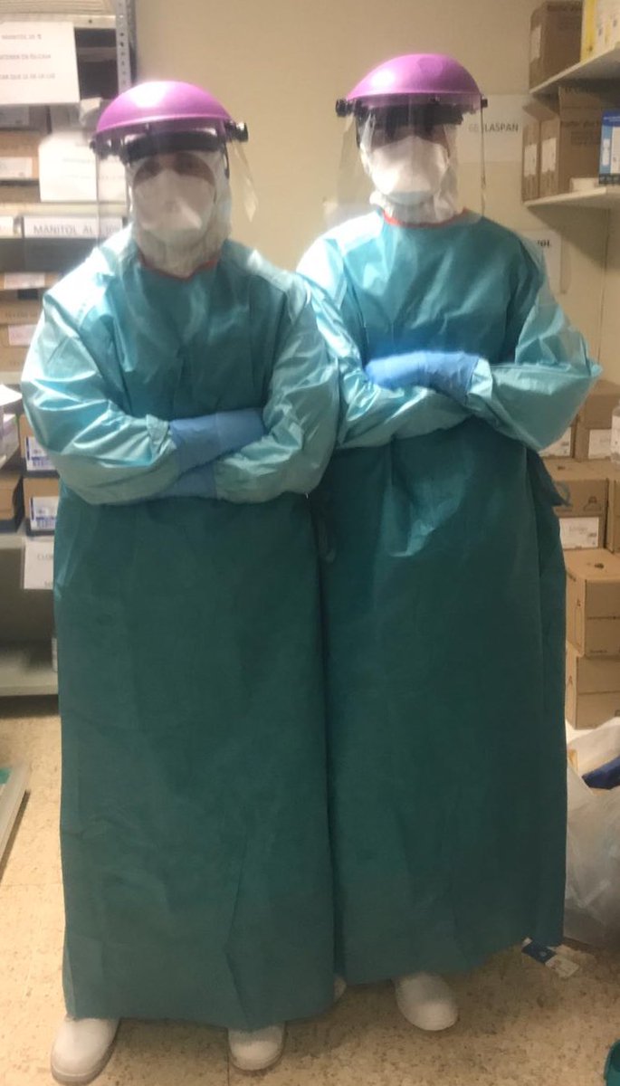 estitxualvarez's tweet photo. Appendicitis in COVID19 +, septic patient in La Paz Hospital, Madrid! Let’s go @saragdlc #Covid_19 #yeswecan #womeninsurgery https://t.co/zBpwLIFtPJ