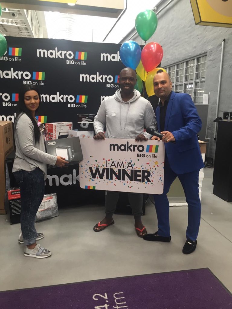 Makro_SA's tweet photo. Congratulations to our lucky winners! You still have time to visit us at #MakroRiversands for a chance to win and meet the @JacarandaFM crew broadcasting live between 12-4pm. #WorkzoneTakeover ππ₯³π https://t.co/w7ETmcPk8B