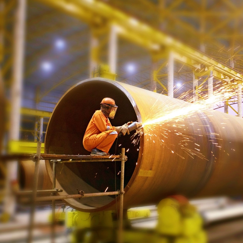 dasoffshore's tweet photo. Edge preparation / grinding is taking place for ONGC's Kaveri-Godavari Basin 98/2 ( KG98/2) East Cost project.

Location: Rohini Yard 

#Rohiniyard #offshore #oilandgas #oil #dasoffhsore #pilefabrication #ONGC #KGBasin https://t.co/dWGRuBHDHA