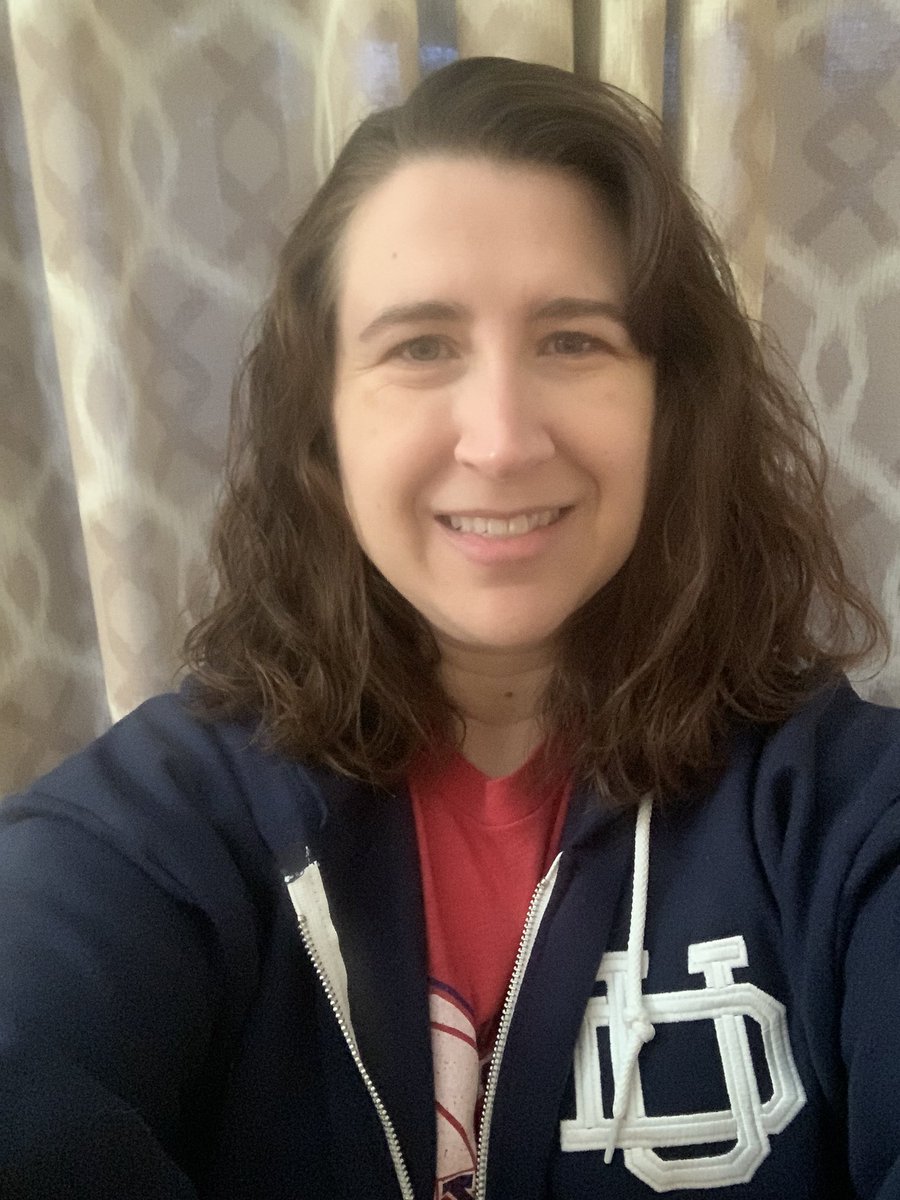 GoodSKGirl's tweet photo. New basketball season starts today. Your @DaytonFlyers are now undefeated. #WearRed #BeLOWD #GoFlyers https://t.co/T9Y4TNClR1