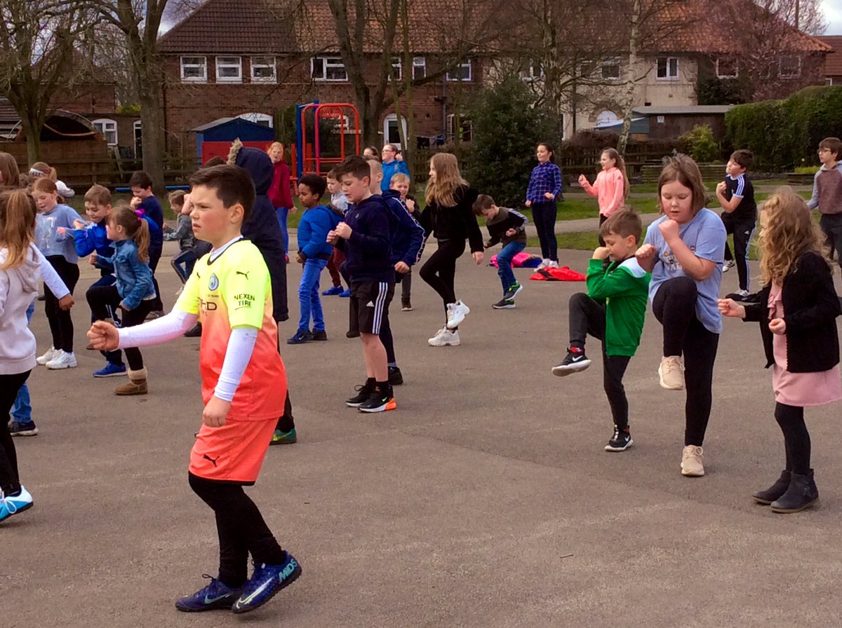 TadPrimaryAcad's tweet photo. We loved the ‘Big Workout’ in aid of Sports Relief. Huge thanks to Mr Jeff for getting us moving and having great fun whilst doing it! We loved the plank and the push ups! #bigworkout #keeponmoving https://t.co/O05ocJG9EP