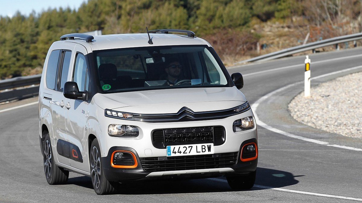 ¡Hola amigos! ¿Qué tal llevamos la mañana de viernes? Nosotros afrontamos esta jornada con el <a href="/CitroenEspana/">Citroën España</a> Berlingo. #FelizViernes #BuenosDías

autofesa.com