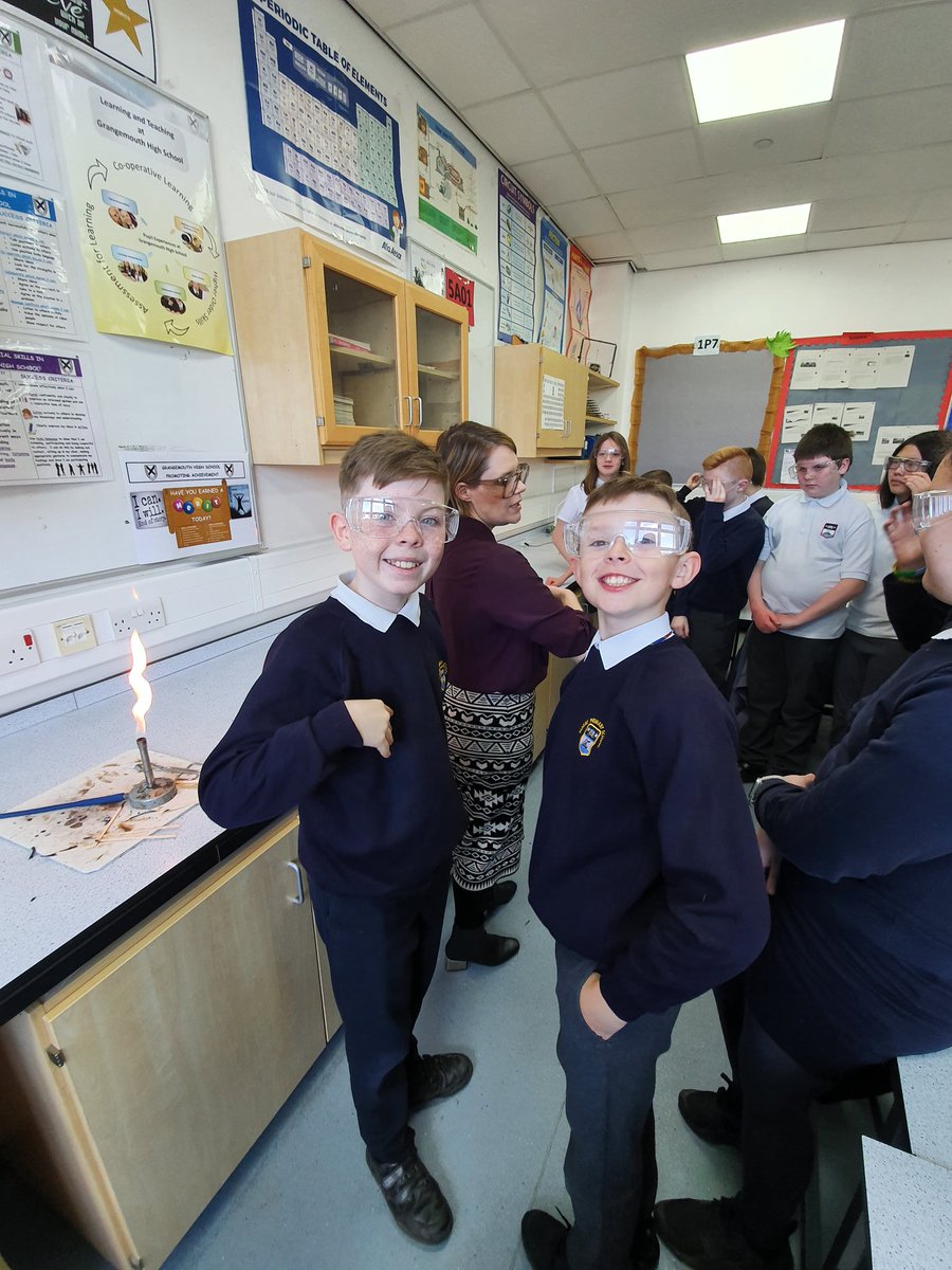 MorayPS's tweet photo. P7B had a great time this morning @GHSGeekSquad learning about #chemicalreactions #metalcompounds #metalelements https://t.co/6y66XcTCiL