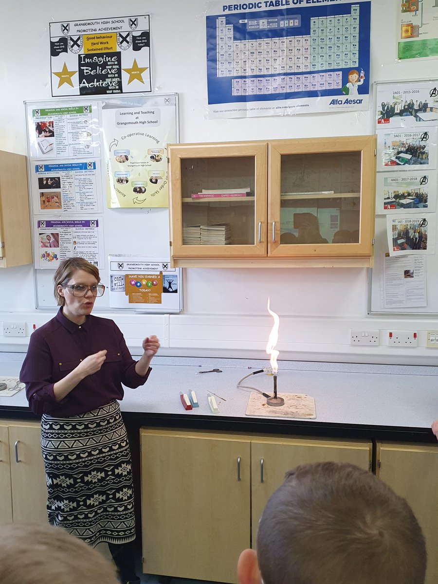 MorayPS's tweet photo. P7B had a great time this morning @GHSGeekSquad learning about #chemicalreactions #metalcompounds #metalelements https://t.co/6y66XcTCiL