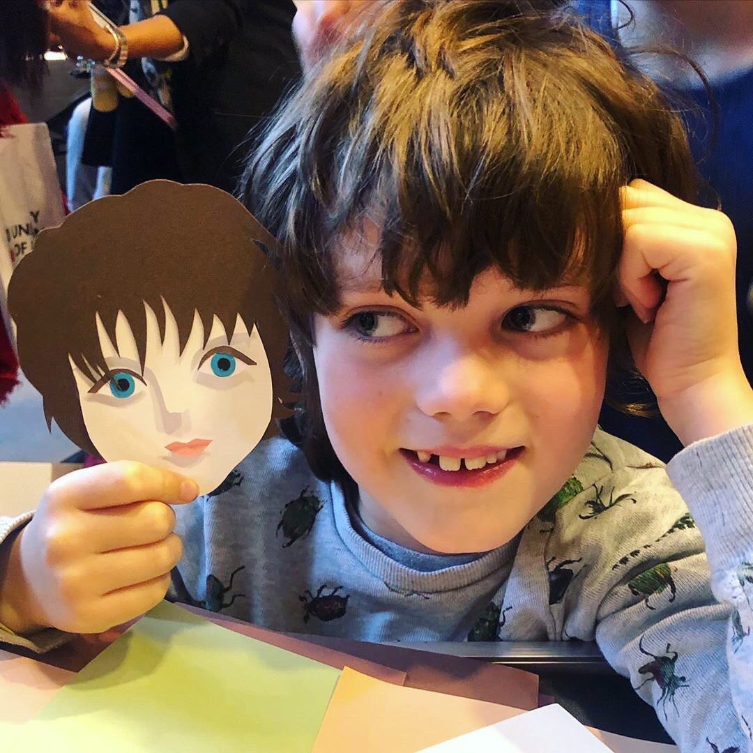 SinemErkas's tweet photo. And here are some of the portraits I made @southbankcentre for The Wow fest! #paperportraits #wowldn #wowfest #workitgirl #workitgirlbooks https://t.co/SkhXFX3b1u