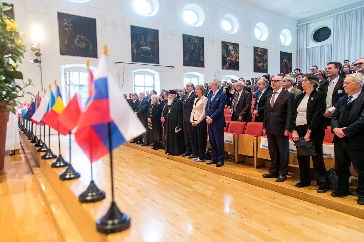 DrJawadFares's tweet photo. It was such a proud and happy moment to attend my father’s induction ceremony into the European Academy of Sciences and Arts, marking an outstanding career of service and excellence. 🇪🇺🇱🇧 https://t.co/Cuqh8AtQ3y