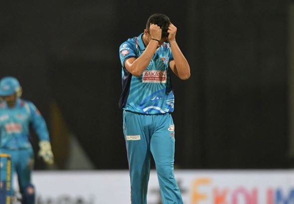 mumbai_t20's tweet photo. When the weekend cricket plan is cancelled...

#MPL #T20Mumbai https://t.co/bQY48yK93l