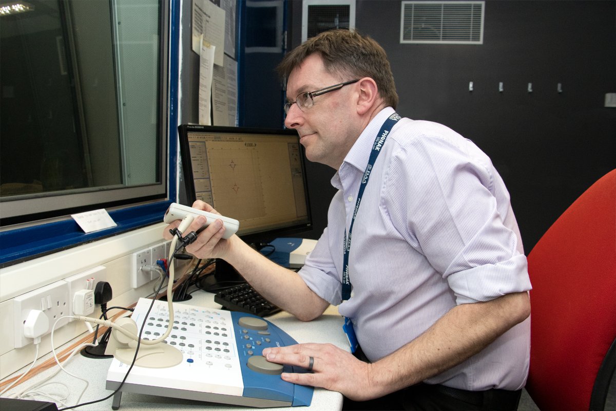 NHSScotCareers's tweet image. Meet Johnny...

Johnny is a paediatric audiologist at @NHS_Lothian. He says that his job is helping children of all ages to try and hear a little bit better. Find out more about Johnny&apos;s role as an audiologist and if a career could be for you bit.ly/2TJT90F #HCSWeek20