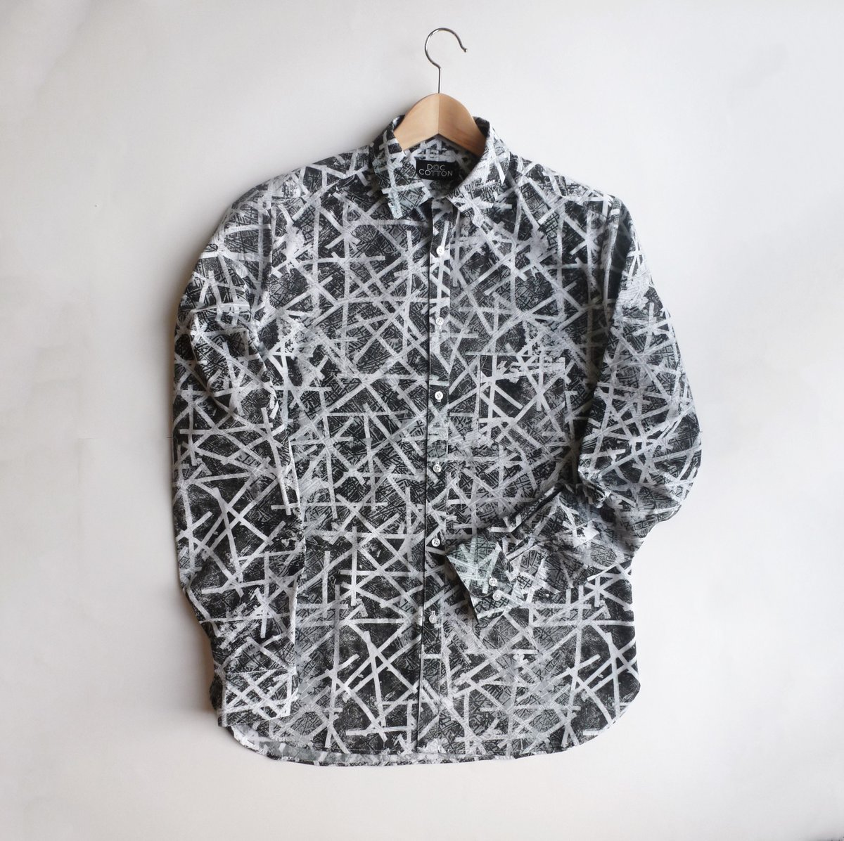 doc___cotton's tweet photo. The perfect gift for the men in your life, designed by Annette Chatman

https://t.co/cRuNxc9Rkv

#menswear #organiccotton https://t.co/VXjr1Ldp5B