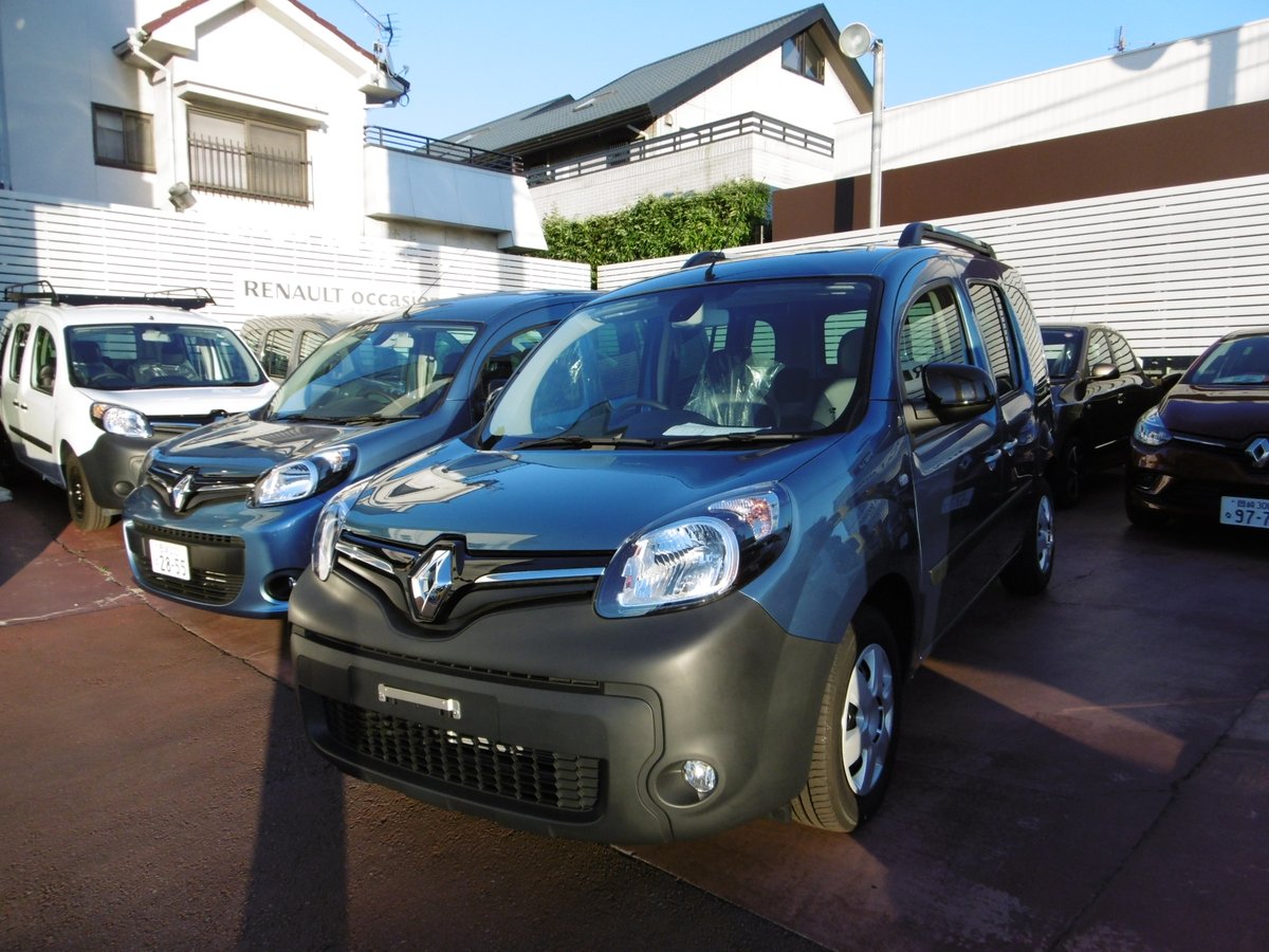 ルノー岡崎 ｶﾝｸﾞｰ Mt生産終了 ﾟdﾟ なので今週末はｶﾝｸﾞｰmt試乗車準備ｼﾏｼﾀ そんなmtを偲んで期間限定黒ﾊﾞﾝﾊﾟｰ仕様の特価ﾔﾘﾏｽ Atもok 色によっては既にrj在庫終了 早めにﾄﾞｿﾞ Ps 今週末はﾄｩｲﾝｺﾞsは ﾙﾉｰ豊川 ﾃﾞｽ T Co Ejfd5zrn06