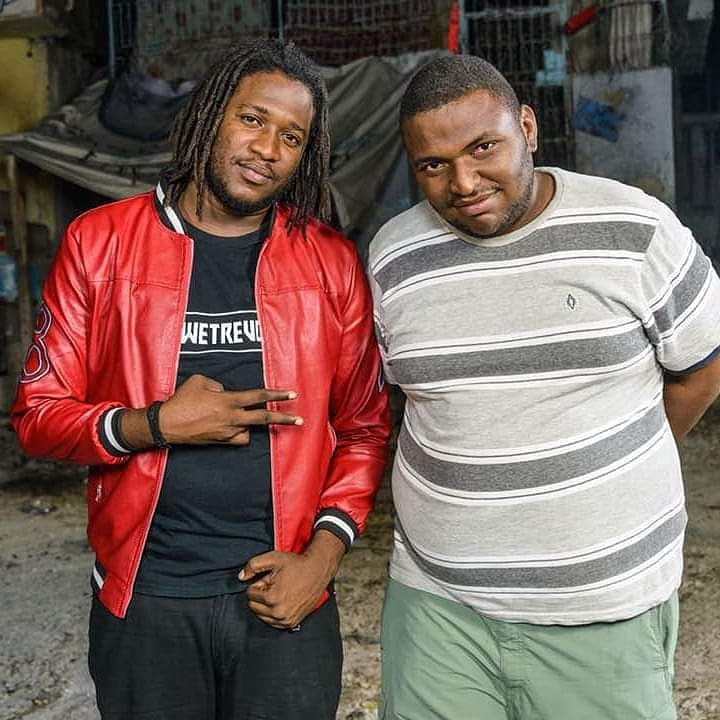 DfiAyiti's tweet photo. Filip Mon Sensei
Souvan nou toujou wè moun mikwo a nan men l lan, ki devan sèn nan, ki nan ekran an. Men pa janm bliye san moun sa yo ki dèyè manèt yo, mizik nou pa t ap anyen. E si sakrifis yo fèt nan lonb, remèsiman ak omaj yo dwe fèt piblik. https://t.co/ZuuflK7e6w