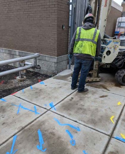 UndergroundDet's tweet photo. Getting ready to drill & good thing they called!!
#underground #utilities #utilitylocating #subsurface #trenching #digging #subsurfaceutilityengineering #sue #groundpenetratingradar #gpr #drilling https://t.co/DhtOdQZ4Qi