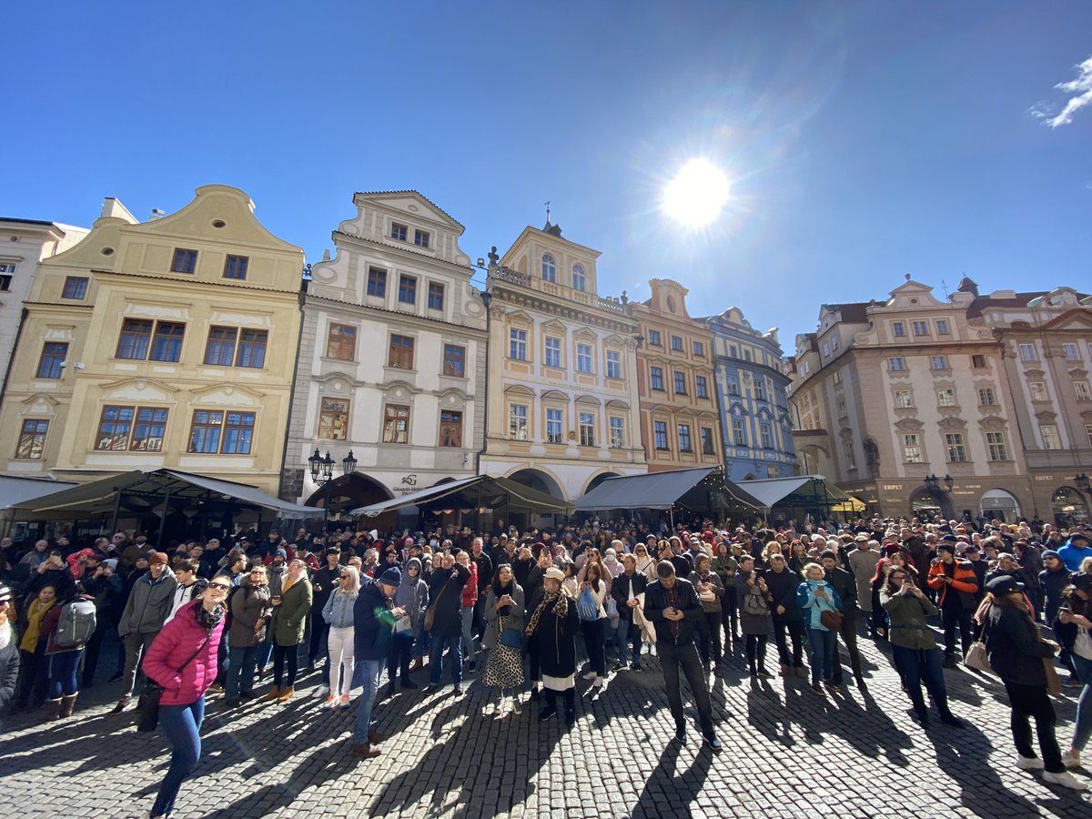 janekrubes's tweet photo. Staromestske namesti 12:00 a 13:00 https://t.co/unF5K2nBn1