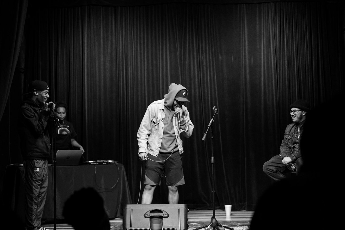 DeskoMartin's tweet photo. Performed last night with my brothers at robin theatre, couldn't happen any other way. ππ½ππ½ππ½. π·: DaShon Caprece #ThAFoundation https://t.co/aHLrtoqO6j