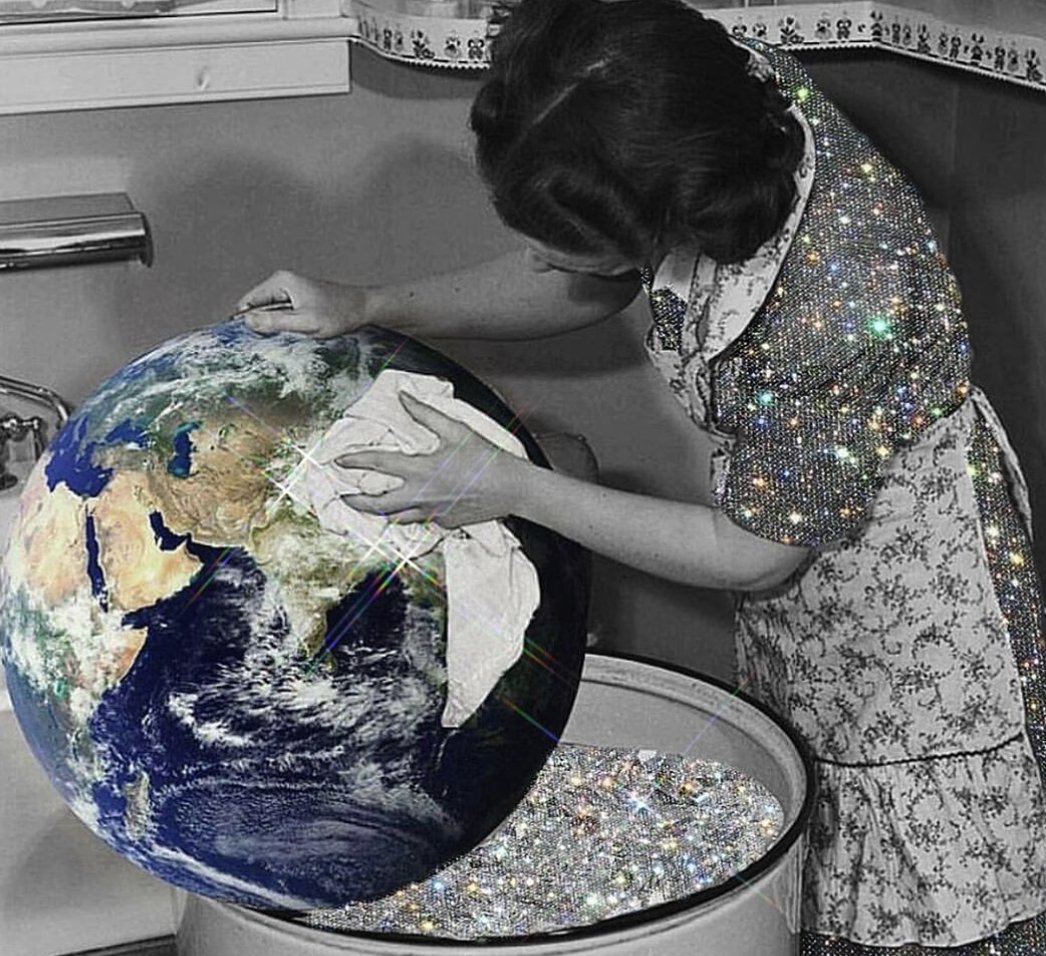 secretcape's tweet photo. In this current climate, crystal artist @sarashakeel's work is a beautiful reminder for us all. 

Stay hydrated 💧
Wash your hands thoroughly 🧼
And most importantly, stay calm and look after yourselves ✨

#COVID_19uk #fridaythoughts #coronavirusuk https://t.co/DfAGZ3h7bf