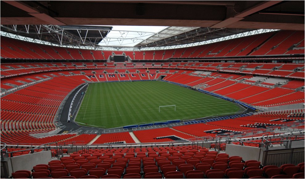 Humans are very bad at understanding exponential growth (eg: virus spread in populations). So here's an illustration I use in talks.Here's Wembley Stadium. The watering system develops a fault: in minute 1 one drop of water is released; minute 2, two drops, min 3 eight drops 1/