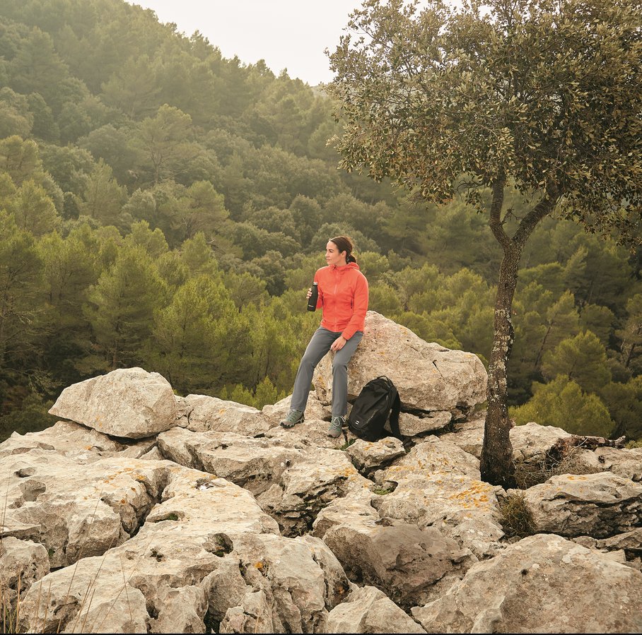 Fancy getting your hands on a brand new jacket for your spring adventures? #walk1000miles partner <a href="/Rohantime/">Rohan</a> are giving away one of their NEW Helix jackets worth £275!
Just enter your details and tell us how many miles you've walked so far this year >> walk1000miles.co.uk/articles/rohan…