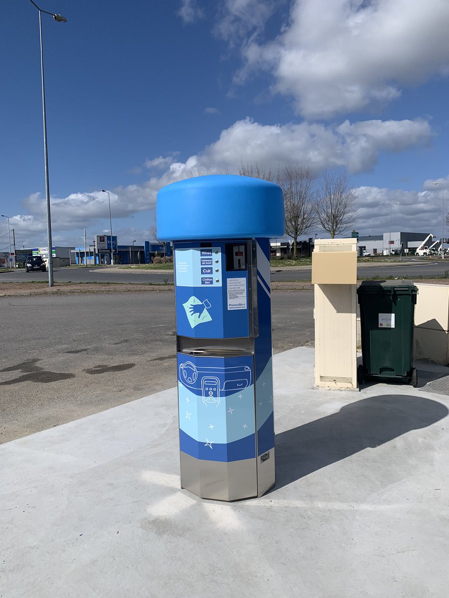 SCWfr's tweet image. Borne lingette à Saint Germain du Puy