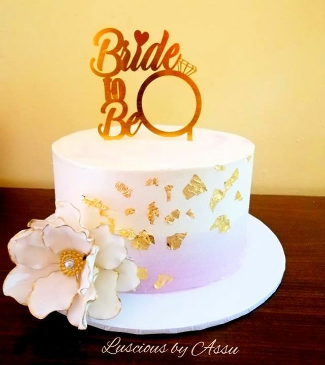 Luscious_KE's tweet photo. Bridal shower cake for a special lady 😊

Decadent bounty chocolate cake in Swiss Meringue Buttercream. All time favorite 😊

#LusciousKE #swissmeringuebuttercream #smbc #yummy #cake #bridalshower #kenyanbaker #nairobibaker https://t.co/VSdraVm8lD