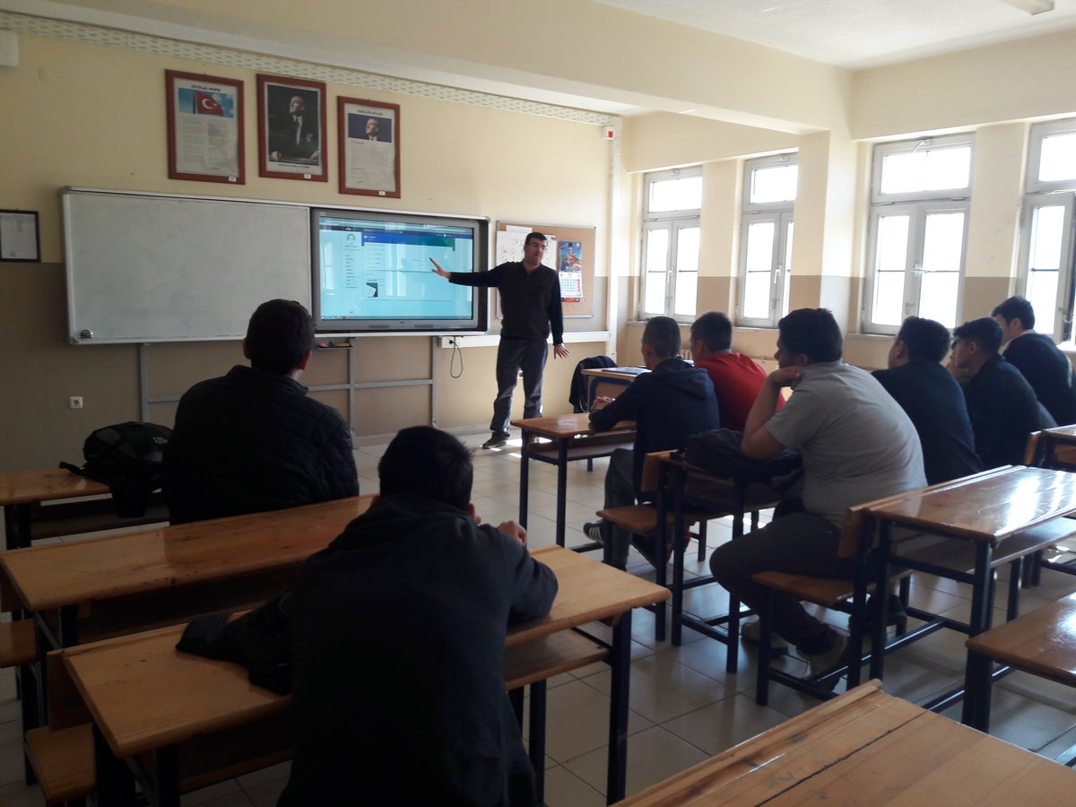 YENİ EBA ve Akademik Destek  tanıtım çalışmalarını tamamladık.Öğrencilerimize hayırlı olması temennisiyle.