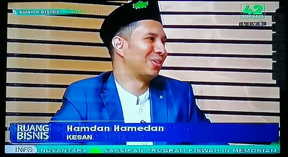 TV9NUsantara's tweet photo. Udah pada download 3 aplikasi u/ #wargaNU @nahdlatululama ini belum?
@IdNucash #NUcash
@nusantara_ojek #NUjek
#Kesan
(Tergabung dlm #NUconnect managed by Gus @aizzudin)
Simak perbincangan dengan para bos ketiga aplikasi keren tersebut di #RuangBisnis
#NowLive #TV9nusantara. https://t.co/7HYcSA7RZS