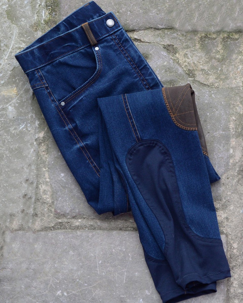 A favourite at the yard, and out and about! We love the Shona Breeches, super comfy and super stylish! 

Get yours today: dublinclothing.co.uk/dublin-shona-k…