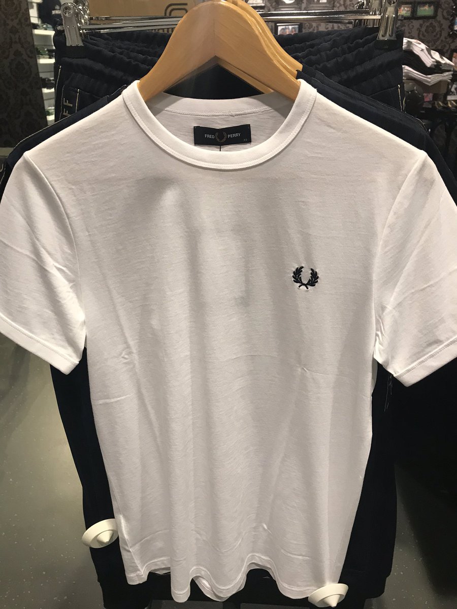 Weer nieuwe shirtjes binnen van Fred Perry👍🏻