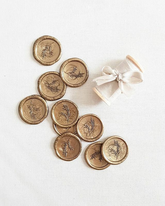 - Silk &amp; Seal -

Wrapping up the week with these pretty things. ift.tt/39UcHFy