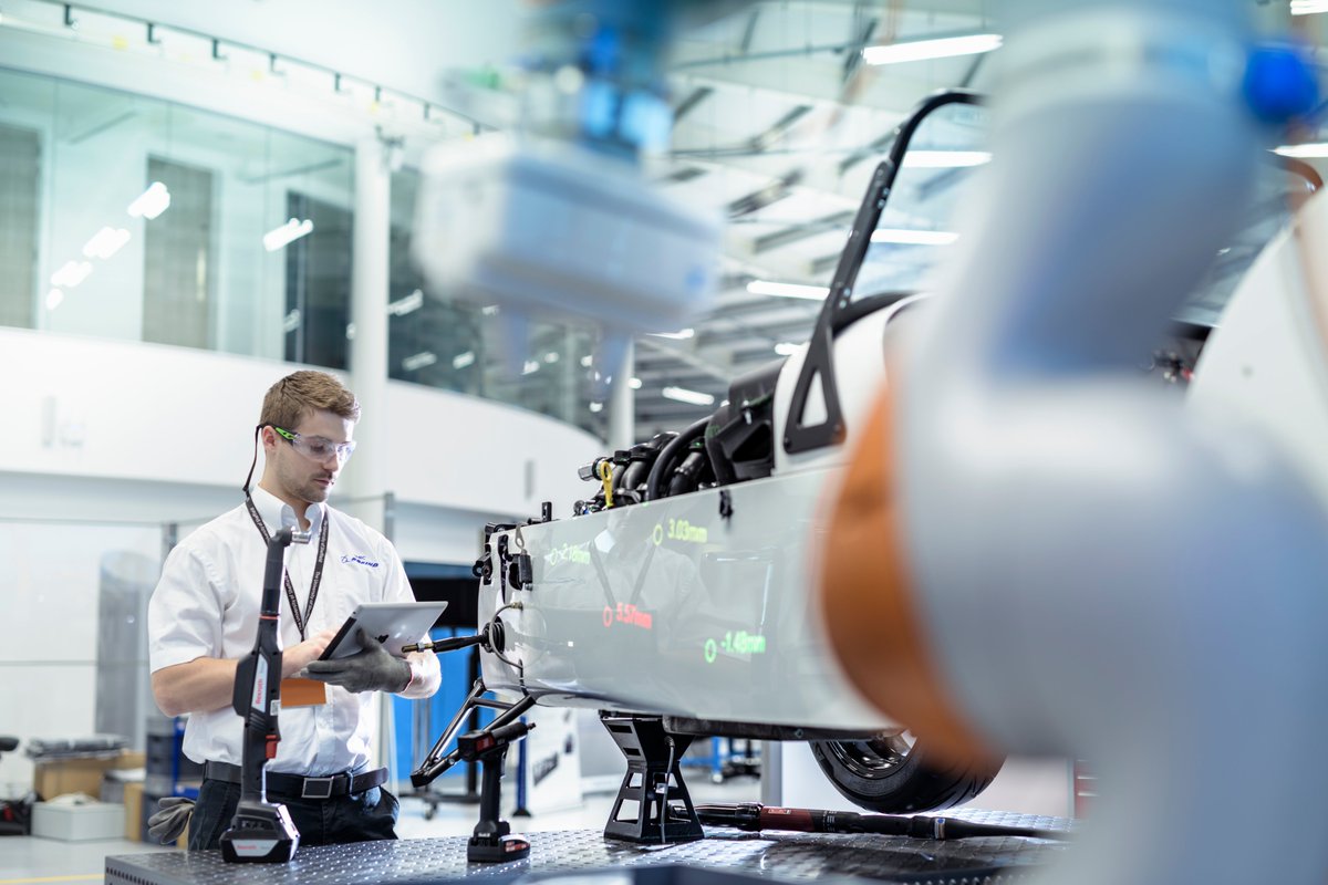 TheAMRC's tweet photo. The postponement of @MACHexhibition doesn't mean we can't still show how we lead the way in #electrification, #lightweighting and #Industry40 π¦Ύ
Details here on:
π€ The postponement of @MACHexhibition
π’ An @mta_uk statement
ποΈ Project ELLI
https://t.co/Lzui6E92Dt
#MACH2021 https://t.co/TcoWUVM84v
