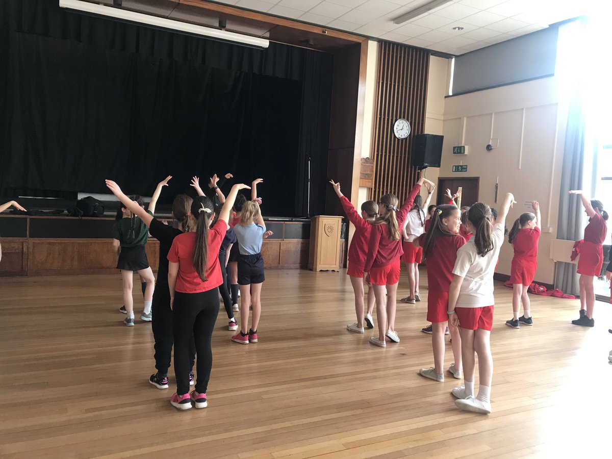 CGSOutreach's tweet photo. Jazz and Charleston workshops underway! #OutreachEvents https://t.co/uSNxkkwVpx