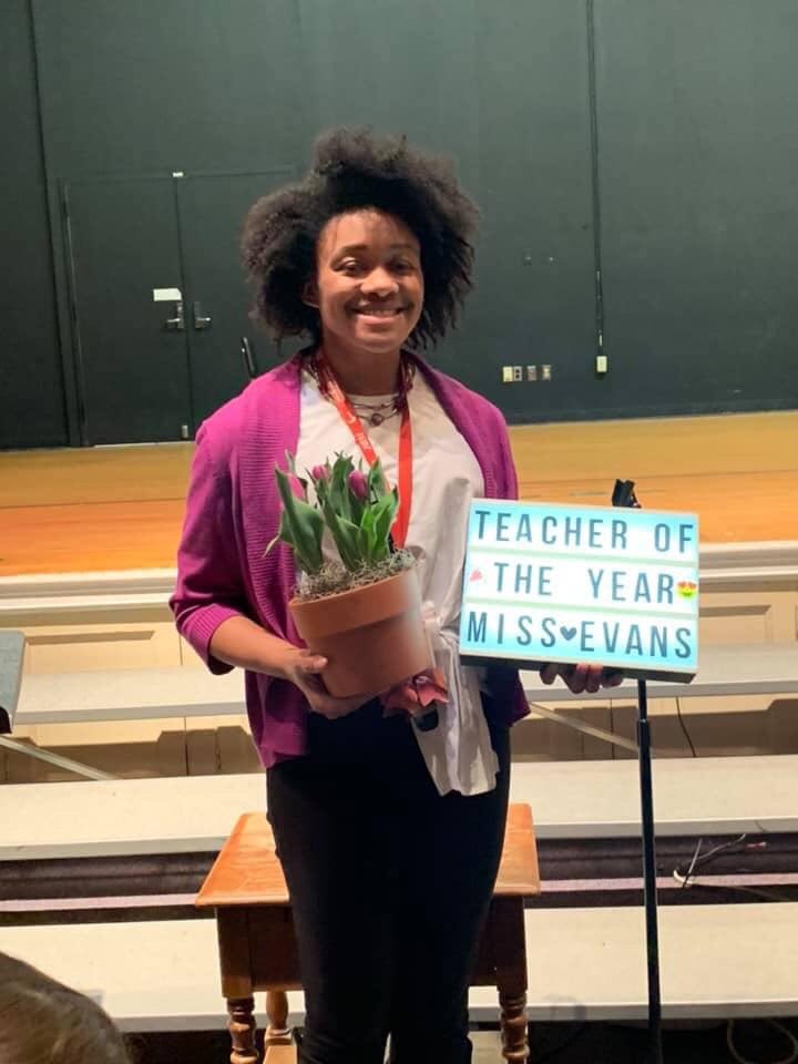 JBMintermediate's tweet photo. Congratulations to Ms. Shayla Evans, JBM teacher of the Year! https://t.co/D18nQ1Ia06
