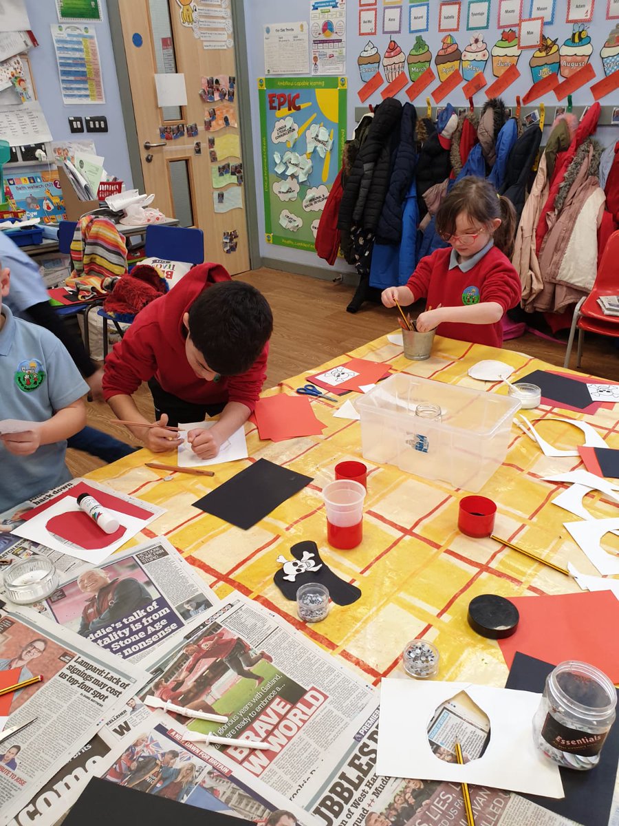 PentrerGraig's tweet photo. Another busy week in #pgpspaceships #physicalliteracy #pgpart learning about compass points and direction and preparing pirates ready for our express on the last day of term!!! https://t.co/Wvb3i4dvGR