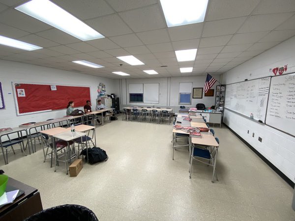 frank_daddato's tweet photo. @FRHSDSup Guess this is what you get when you decide to put us in jeopardy.... A waste of a day🤷‍♂️ https://t.co/wOjjkO8EwS