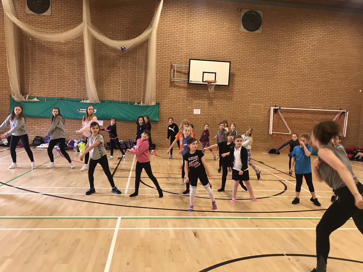 CGSOutreach's tweet photo. Lyrical and street dance! #OutreachEvents https://t.co/JIveDJ0GrH