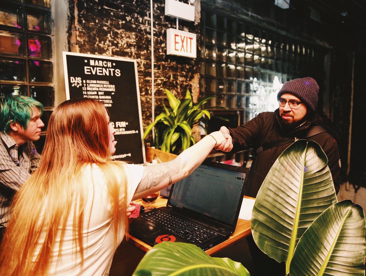 MartiniShotChi's tweet photo. #MaritniShotChi is the perfect opportunity to meet with film industry professionals. Learn. Grow. Connect. https://t.co/qHyYoaEUb7

#martinishotchicago #chicago #chicagofilm #chicagophotographer #chicagoproducer #chicagovideographer #chicagodp #magnanimous2020 #gomagnanimous https://t.co/cSDqDBUeH7