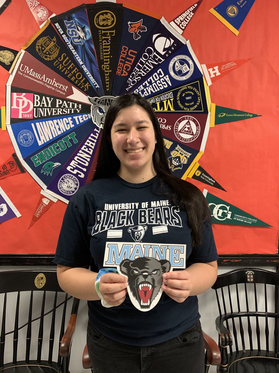 CHSWguidance's tweet image. Congratulations to Katarina Minas who has committed to attend University of Maine where she will study Marine Science. #setyourcourse #goUMaine 
Seniors, please continue to share your post-secondary plans with us. We love to spread the good news! #chswguidance