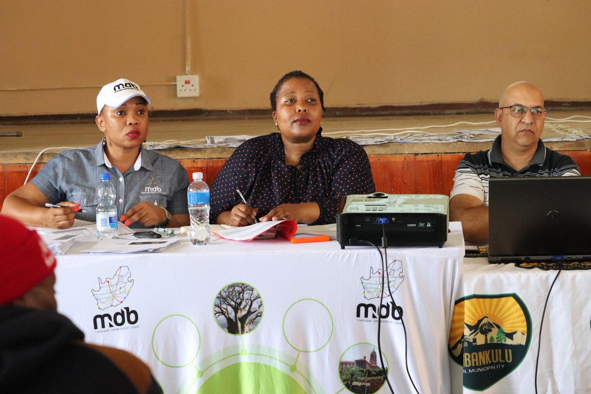 MunicipalBoard's tweet photo. Board member, Ms Namso Baliso provided clarity on the #WardDelimitationProcess and stated that the outer boundaries will only be addressed after the 2021 LGE.
Siyabulela ku luntu lwase Ntabankulu Local Municipality ngokuthabatha inxaxheba.
#WardDelimitation2020 https://t.co/0A5tEzx3ab
