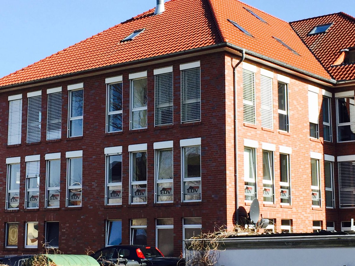 host_unlimited's tweet photo. WICHTIGE INFORMATIONEN:
Auswirkungen des Corona Virus auf das Host-Unlimited/Bieber EDV Office Gifhorn ab 16.03.
Home-Office und mögliche Lieferengpässe bei dedizierten Servern.

Alle Informationen in unserem Blog:
https://t.co/gabrVhMbCo https://t.co/HOr1afRXWv