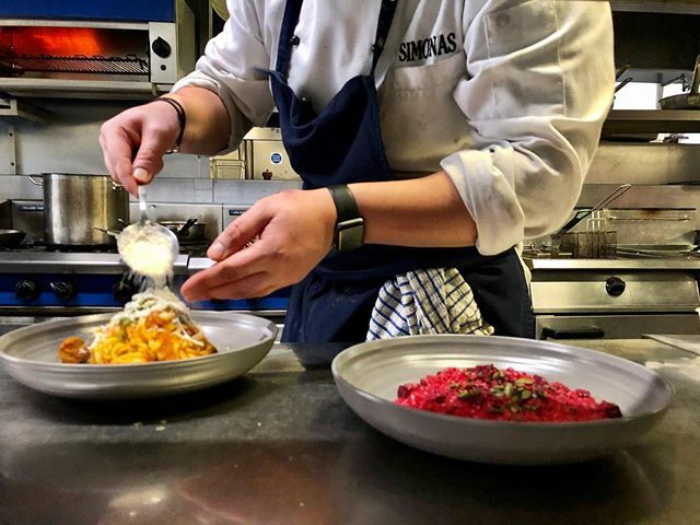 Deanes_Deli's tweet photo. We are open business as usual !!! Daily specials available 😍🍷 @eatatdeanes #lovedeanes #lunchwell #food #chef https://t.co/tmyY72F5Ht https://t.co/cStPtN10jf