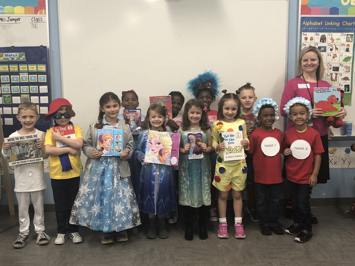 ajumper24's tweet photo. We are ready for the Storybook Parade! @CISDDietz @OfficialCISD #thisisdietz #piratesforever https://t.co/n0JYM9eN6f