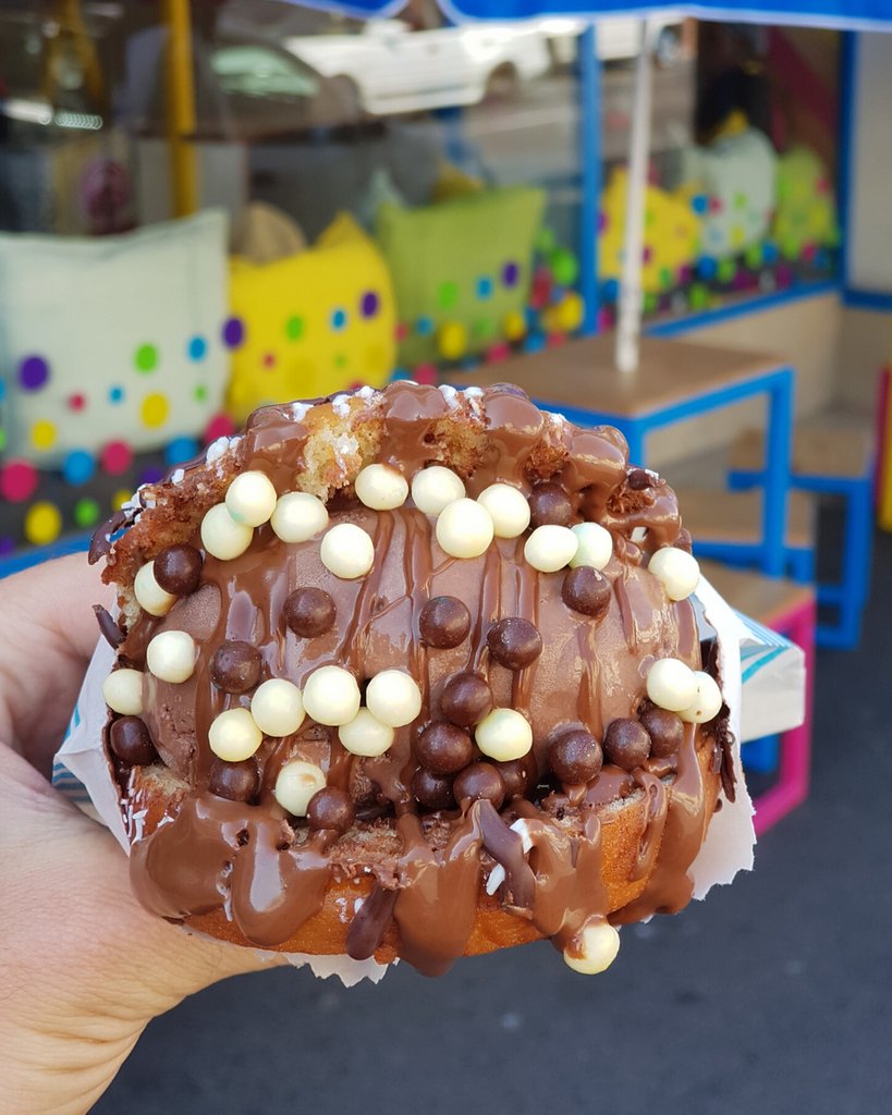 Nutella donut ice cream sandwiches - the stuff dreams are made of.
📍: Sea Point - 7am - 11pm (Midnight on Sat)
📍: Illovo Junction - 7am - 11pm
📍: V&amp;A Waterfront Watershed - 8am - 7pm
📍: V&amp;A Waterfront Silo District - 10am - 7pm
#CrumbsAndCream #IceCreamSandwich #NutellaDonut