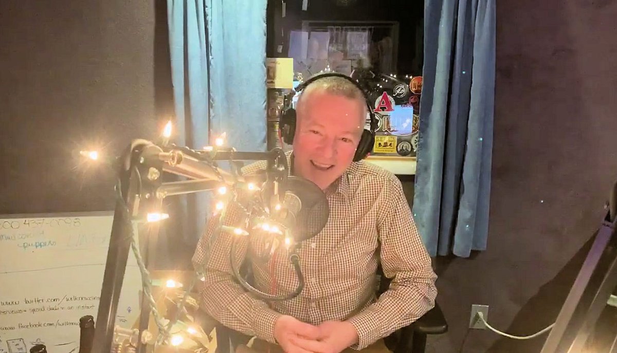 mybeerbuzz's tweet photo. WILK Friday BeerBuzz–13 Mar 2020–Tröegs Hopback Show # 500 w/John Trogner (Video) https://t.co/LIAlK5Dtjo @WILKNewsradio @TroegsBeer #PAbeer #beernews #beer #beertwitter #hopback https://t.co/kVTUJmyI4K