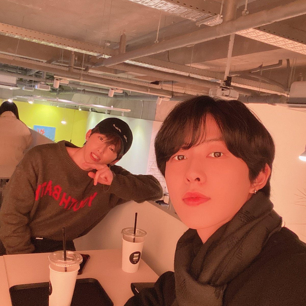 Noir__official's tweet photo. 한남동 데이트 feat.시헌 https://t.co/c6c4rbBnsq